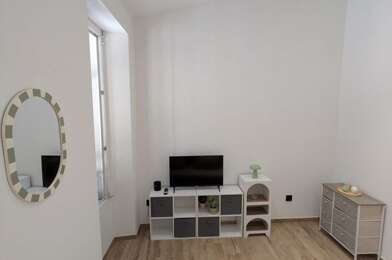 Appartement 1 pièces 700 €