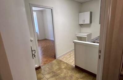Appartement de 35m2 à louer sur Villeneuve-sur-Yonne — photo du bien