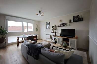 Appartement 3 pièces 750 €