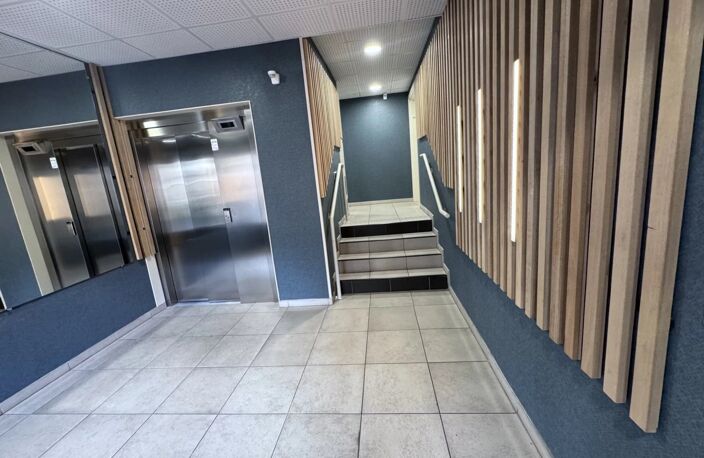 PORT ST SAUVEUR - Appt. T3-Terrasse-Parking — photo 2