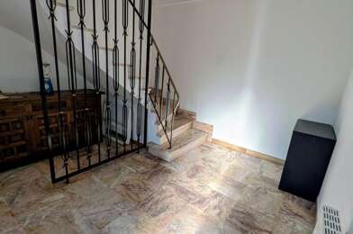 Appartement 5 pièces 1996 €