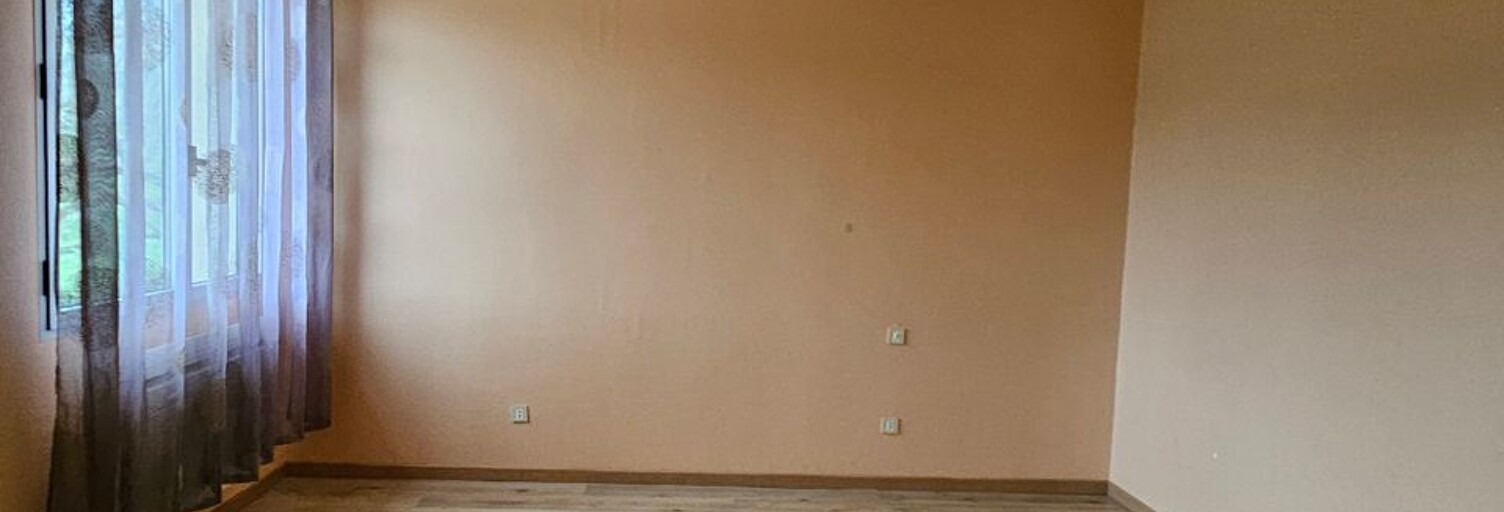 Appartement 4 Pièces 87 m² à louer à Leyme (46120)