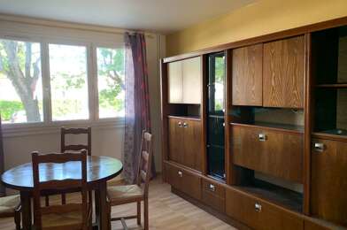 Appartement 3 pièces 965 €