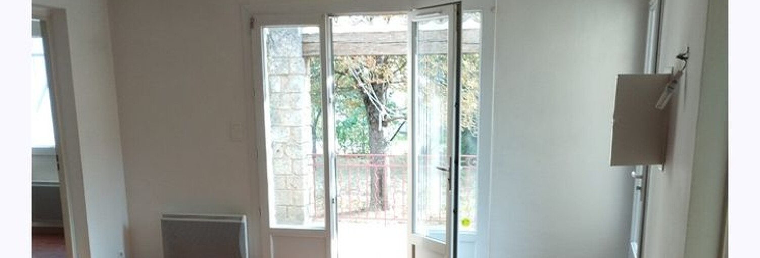 Maison 3 Pièces 65 m² à louer à Villecroze (83690)