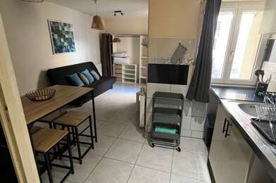 Appartement 1 pièces 710 €