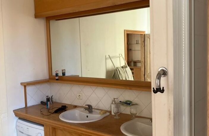 Appartement de 82m2 à louer sur Lyon 01 — photo 4