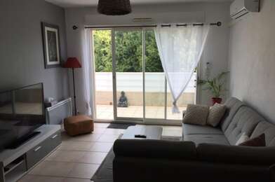 Appartement 3 pièces 760 €