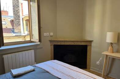 Appartement 1 pièces 892 €