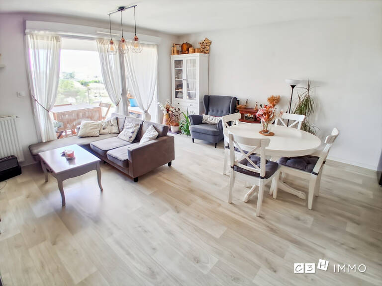 Charmant T3 de 60m² avec terrasse et 2 places parking s/sol — photo 1