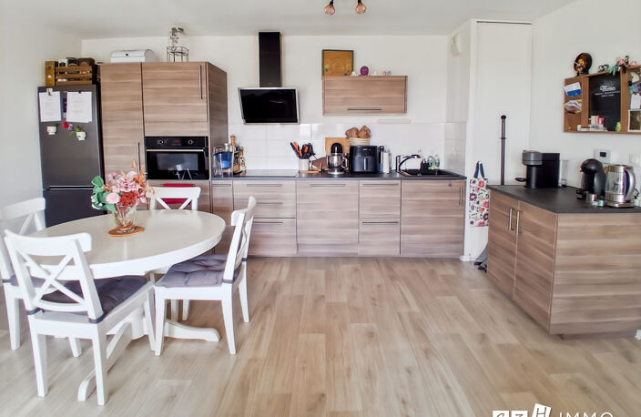 Charmant T3 de 60m² avec terrasse et 2 places parking s/sol — photo 2