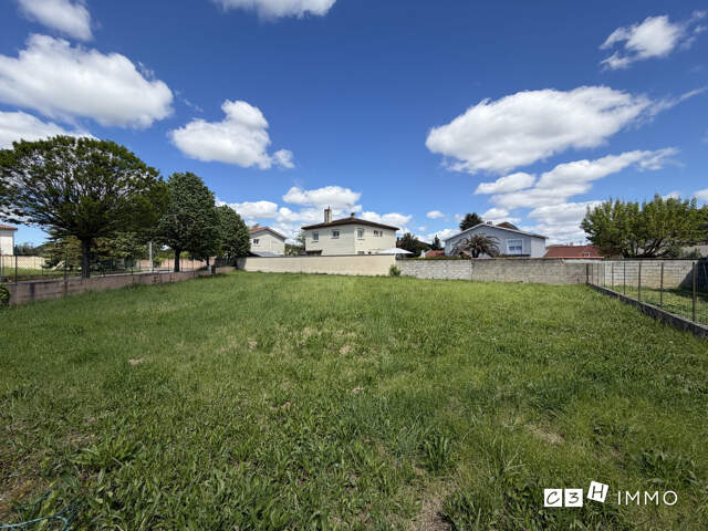 Terrain à vendre Villeneuve-Tolosane — photo du bien