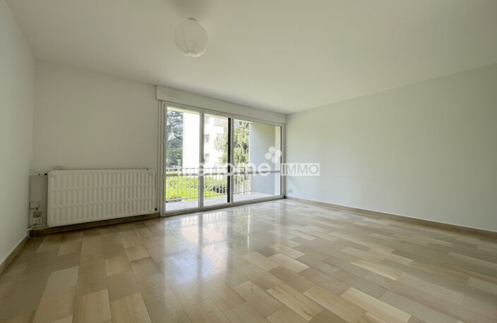 Appartement T5 d\'environ 108 m² avec vue sur parc  Eybens — photo 5