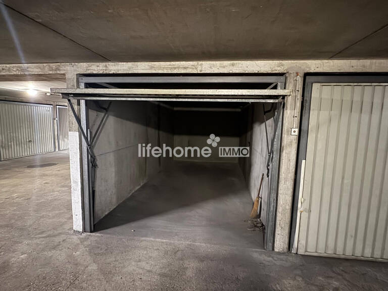 BOX / PARKING - 75017 PARIS — photo 1