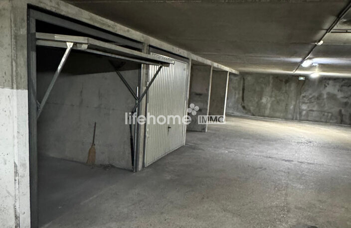 BOX / PARKING - 75017 PARIS — photo 2