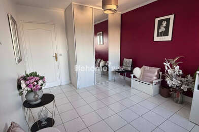 Appartement 4 pièces 263000 €