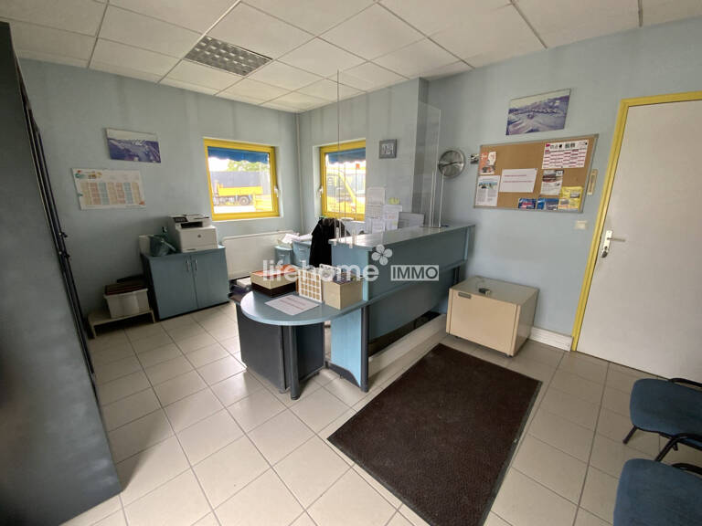 Immobilier Professionnel à vendre Déols — photo 1
