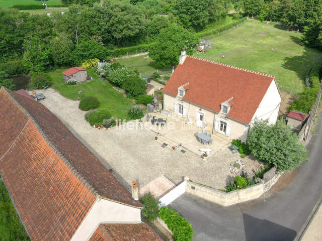 MAISON 7 pièces, 160m2, SAINT HILAIRE SUR BENAIZE (36) — photo du bien