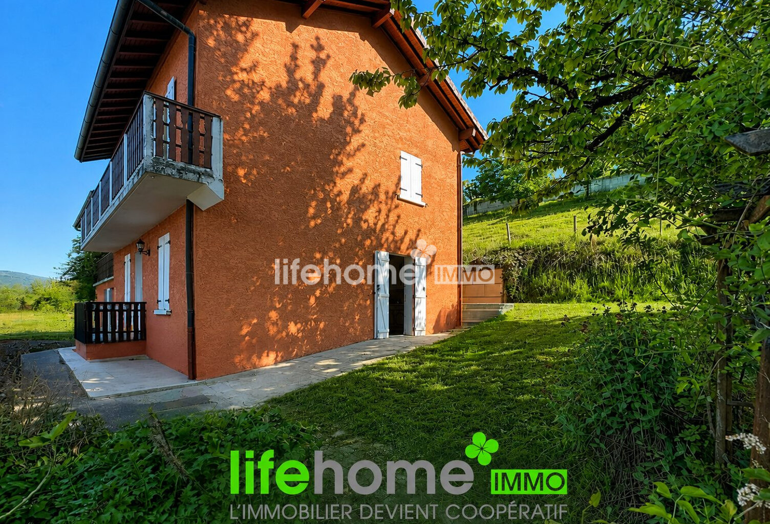 Propriété avec terrain constructible de 4 356 m²  Valserh? — photo 1