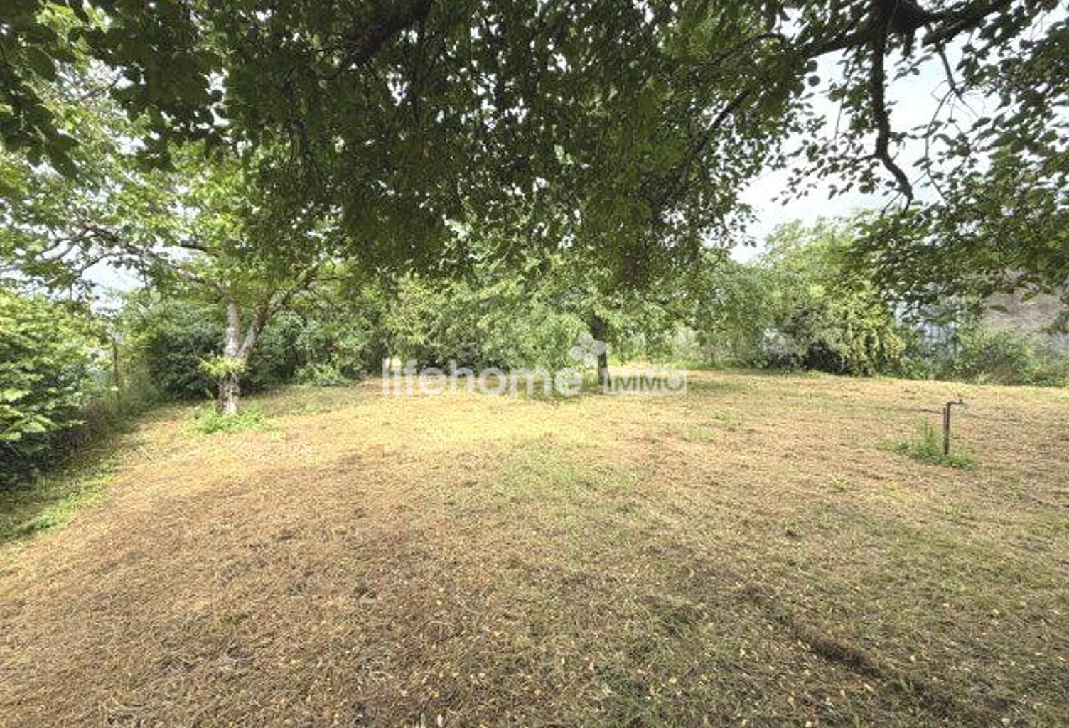 Très beau terrain 1100 m² — photo 1