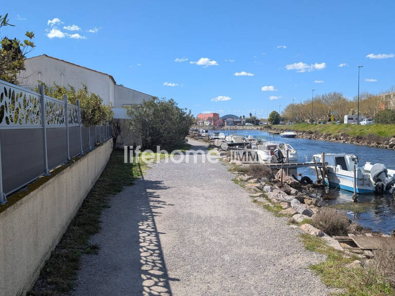 Terrain de 305m² avec habitation au bord de l\'eau — photo 1