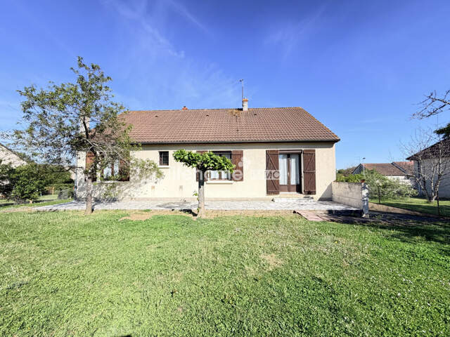 Maison à vendre Neuvy-Saint-Sépulchre — photo du bien