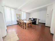 ? Immeuble 2 appartements + 4 garages — photo 2