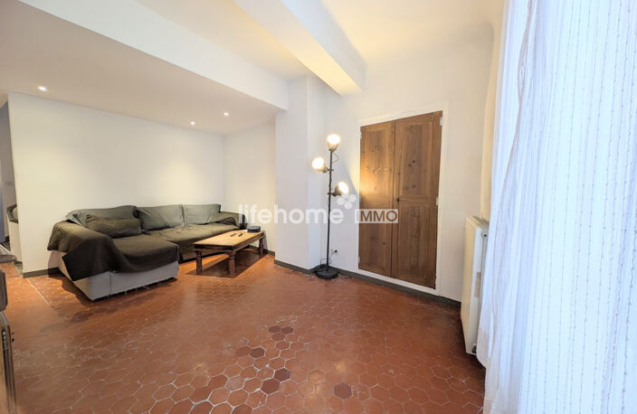 ? Immeuble 2 appartements + 4 garages — photo 3