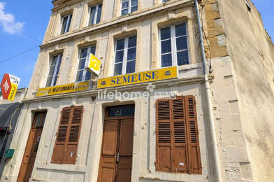 Immeuble  74800 €