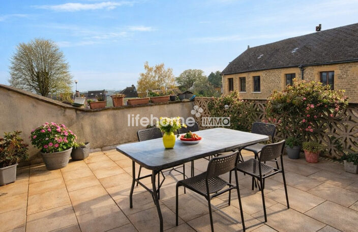 Maison de caractère + local commercial + annexes  Bien rare — photo 4