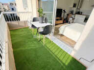 GOLFE DE SAINT-TROPEZ / Très beau Studio de 26m2-\'Vente aux enc — photo 4