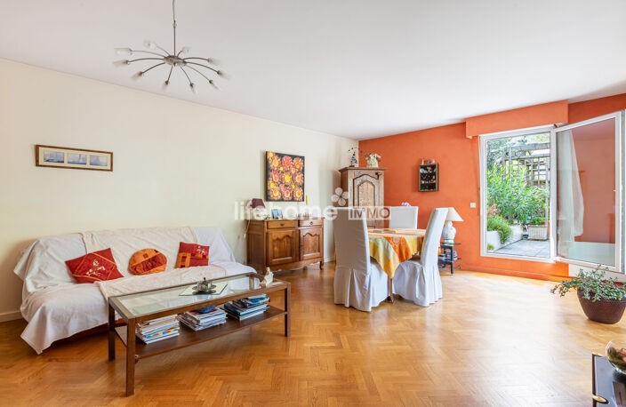 Appartement / Terrasse SURESNES / BELVÉDÈRE — photo 3
