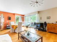 Appartement / Terrasse SURESNES / BELVÉDÈRE — photo 2
