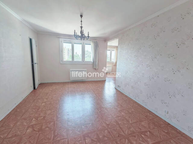 Bel appartement T4, cave, place parking — photo du bien