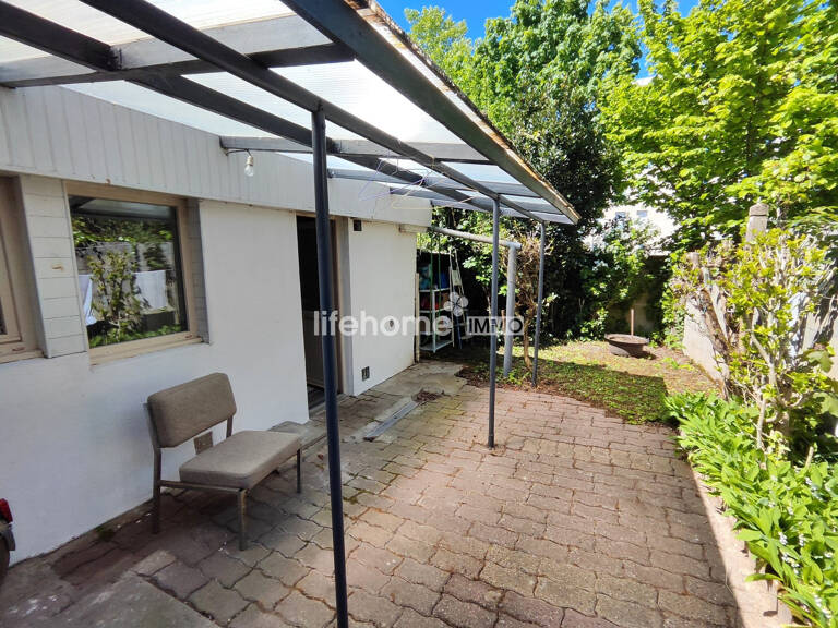 Maison de ville avec jardin  Centre Châteauroux — photo 1