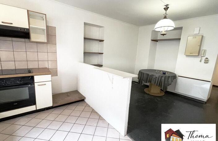 ALTKIRCH  Spacieux 2 pièces de 68 m² entièrement rénové, — photo 3