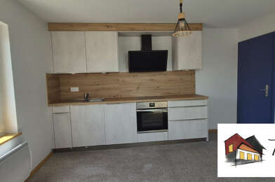 Appartement 4 pièces 990 €