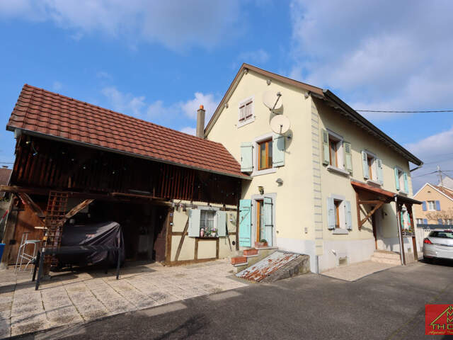 Maison avec dépendances — photo du bien