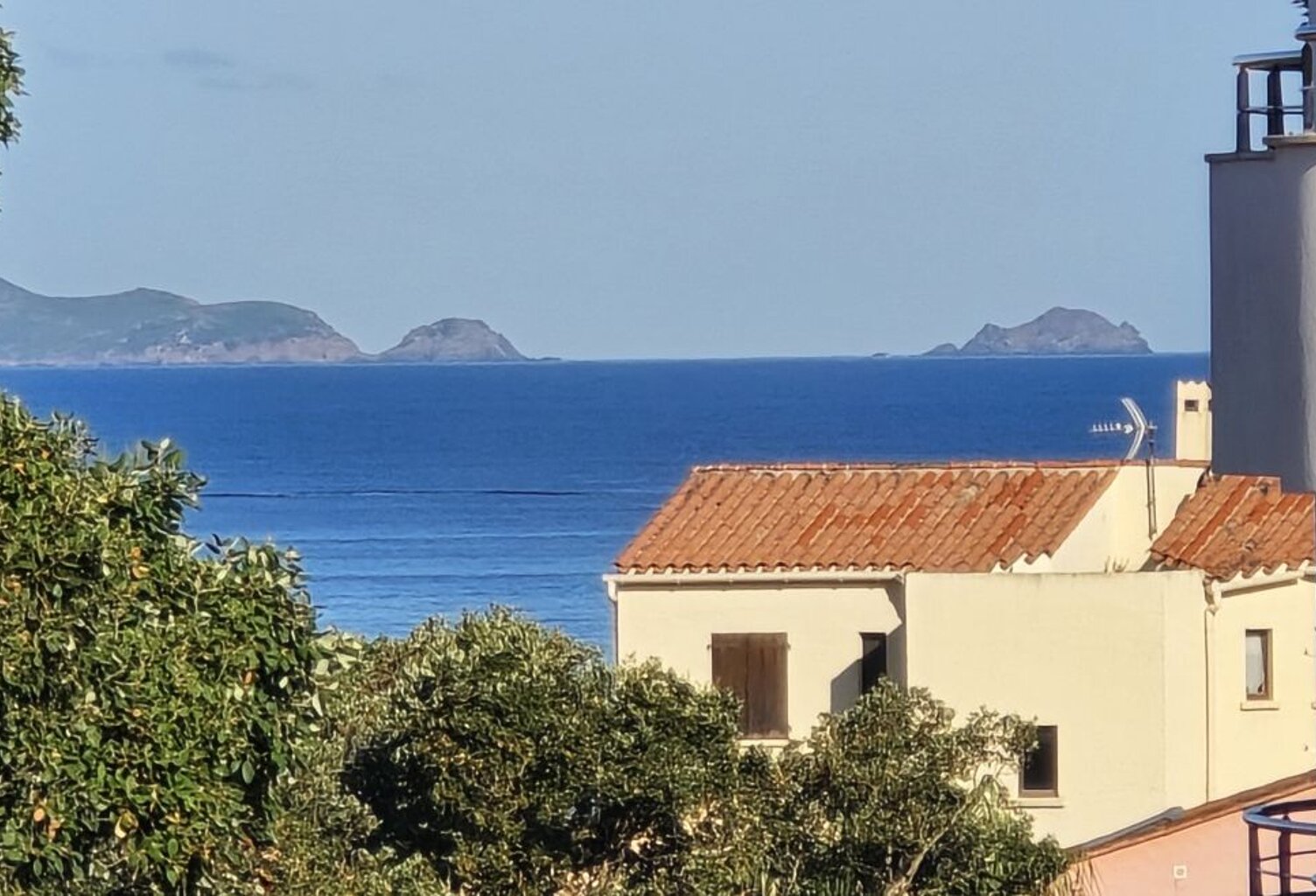 3 Pièces PETITE VUE MER — photo 1