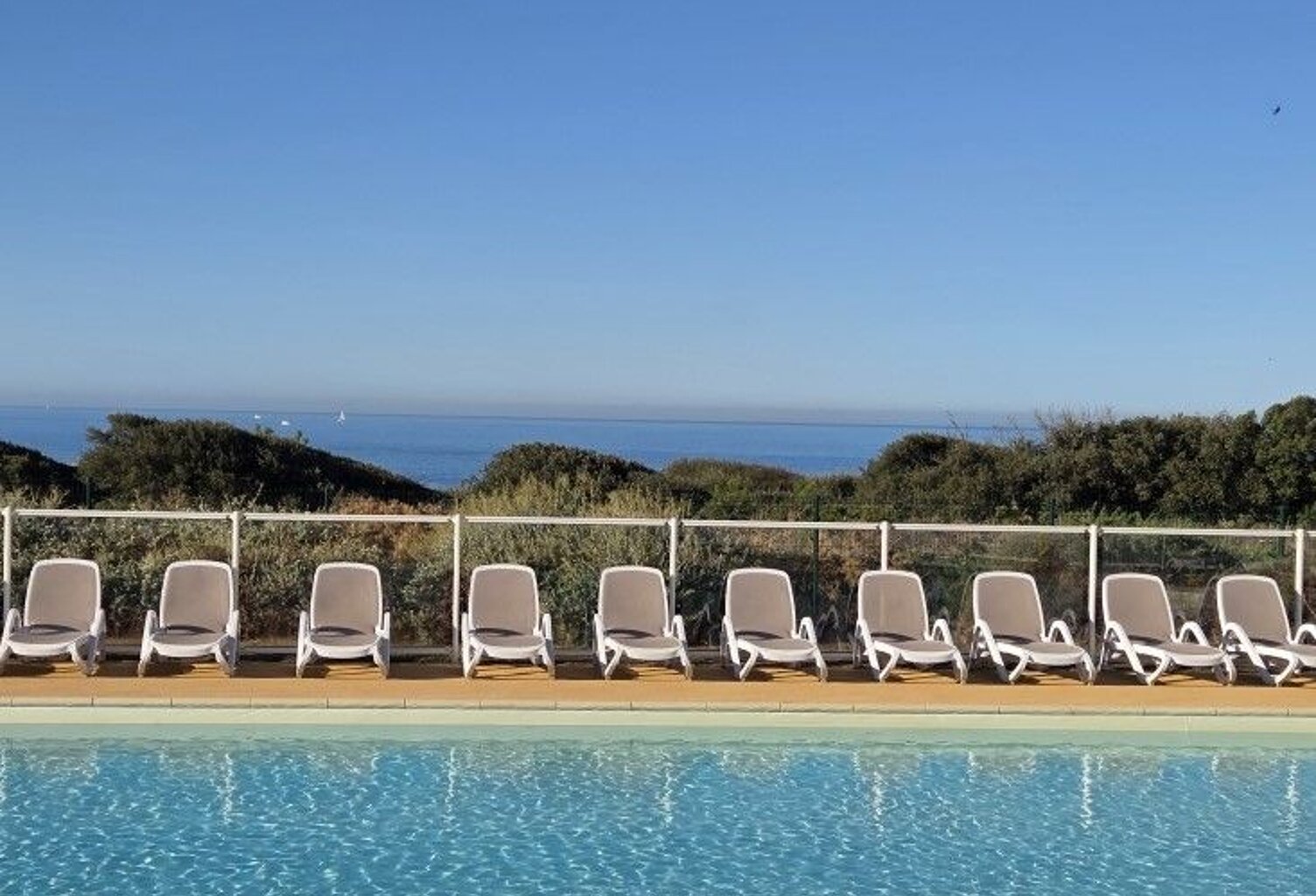 2 Pièces Rez de jardin TERRASSE VUE MER — photo 1