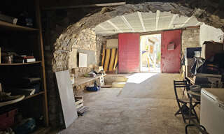 Garage  101 m² à vendre à Éguilles (13510)