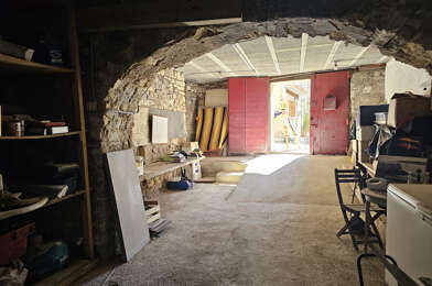 Garage  99000 €