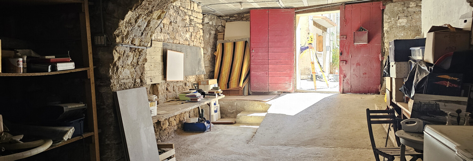 Garage  101 m² à vendre à Éguilles (13510)