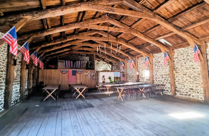 Dépt. 07 - A VENDRE à MAZAN-L'ABBAYE - FERME DE 500 M2 - PRO — photo 2