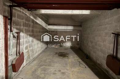 Garage  49500 €