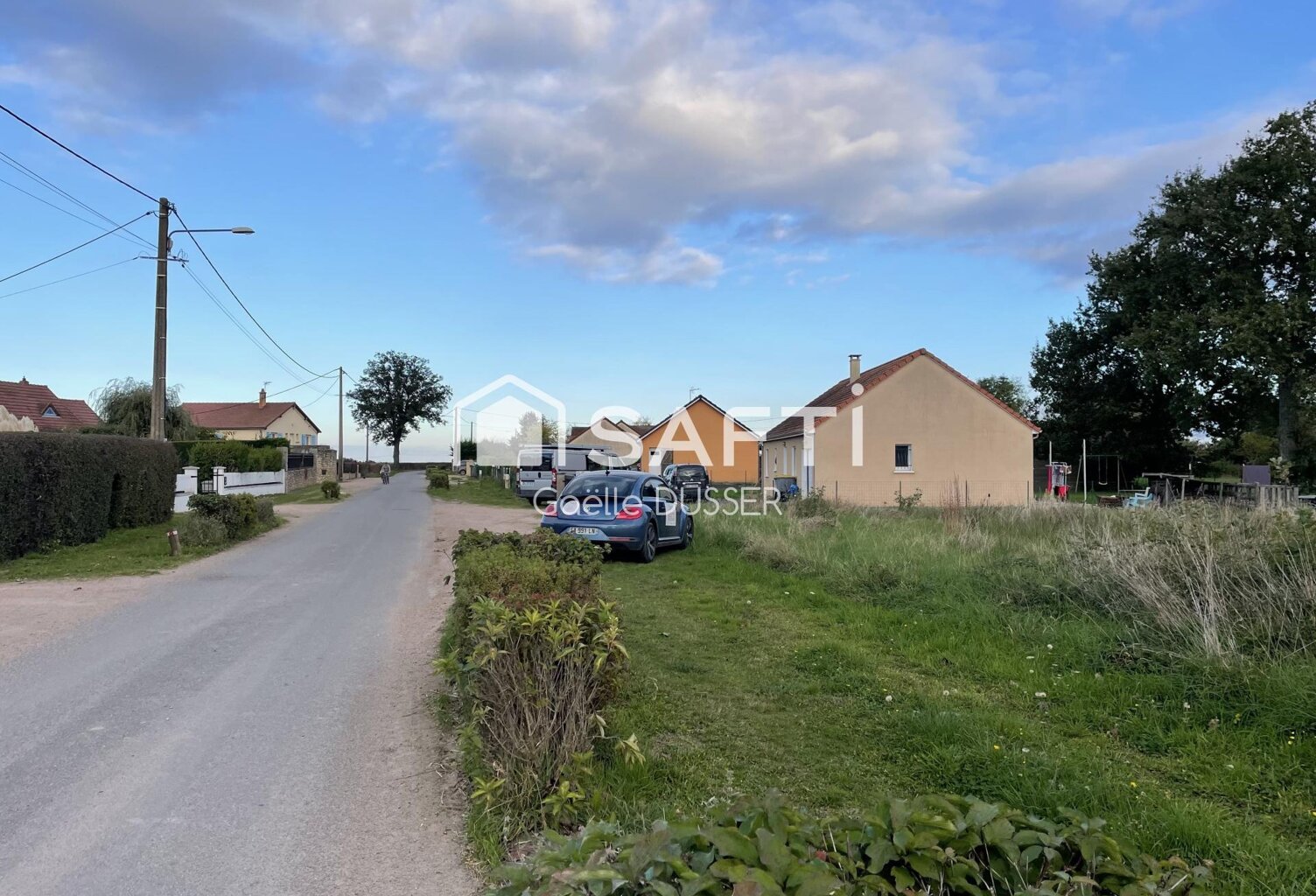 Très beau terrain à vendre à Montoldre — photo 1