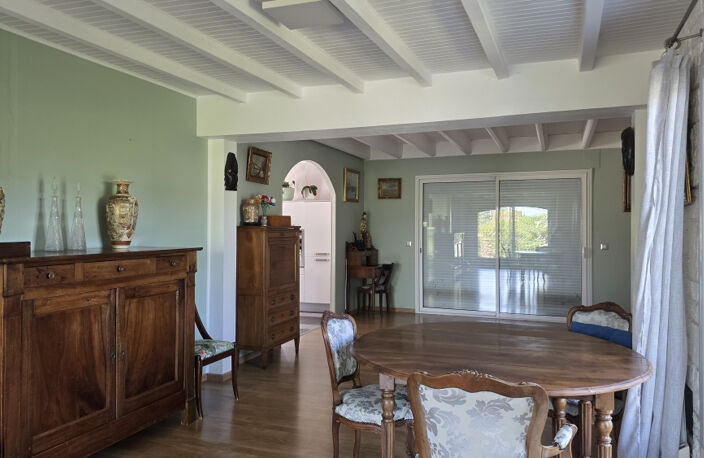 MAISON F5 - SECTEUR CALME ET RESIDENTIEL — photo 2