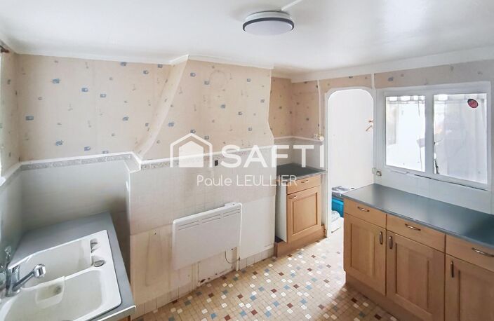 Maison de ville avec courette et fort potentiel — photo 3