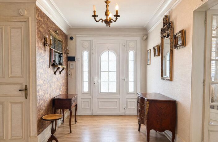 Maison familiale 6 chambres avec sous-sol — photo 2