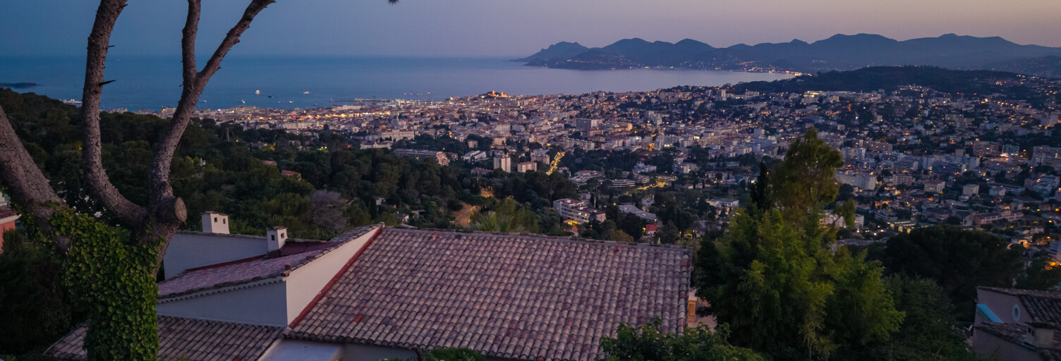 Maison 8 Pièces 923 m² à vendre à Cannes (06400)