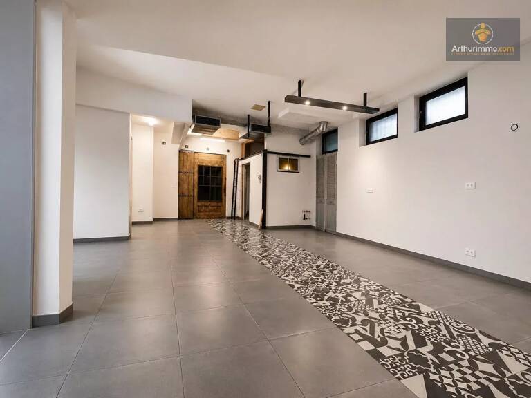 Local commercial/ Loft forte potentialité Nice nord — photo 1
